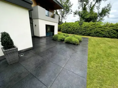Strata Stones Sansar Porcelain – Raven Black 21.6m2