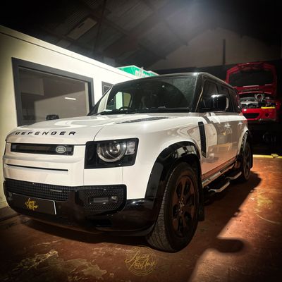 Defender 90/110 2020+ Wide Arches Package Gloss Black