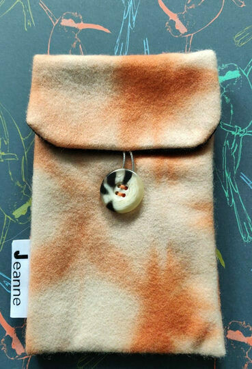 Pochette à bouton pure laine garance