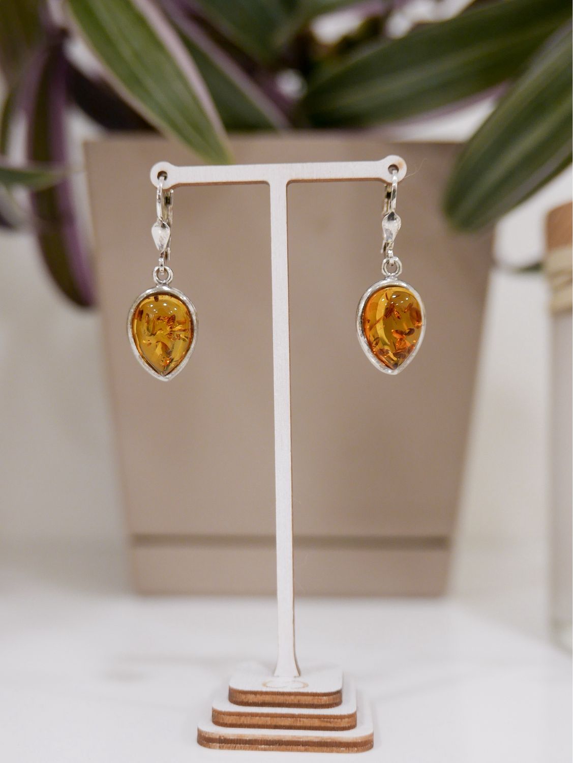 AMBER DROP 