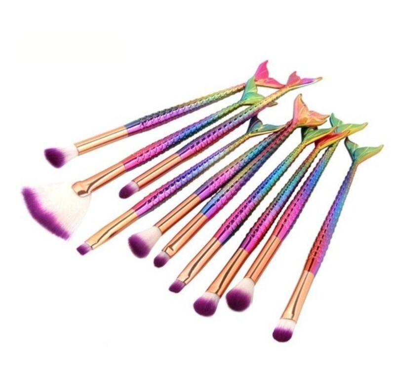 10 Piece Mermaid Fan Makeup Brushes Set