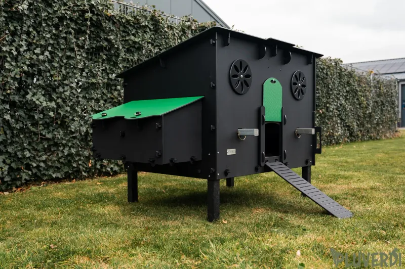 Pluverdi kippenhok Milan met schoonmaakklep aan zijkant (10-20 kippen).
