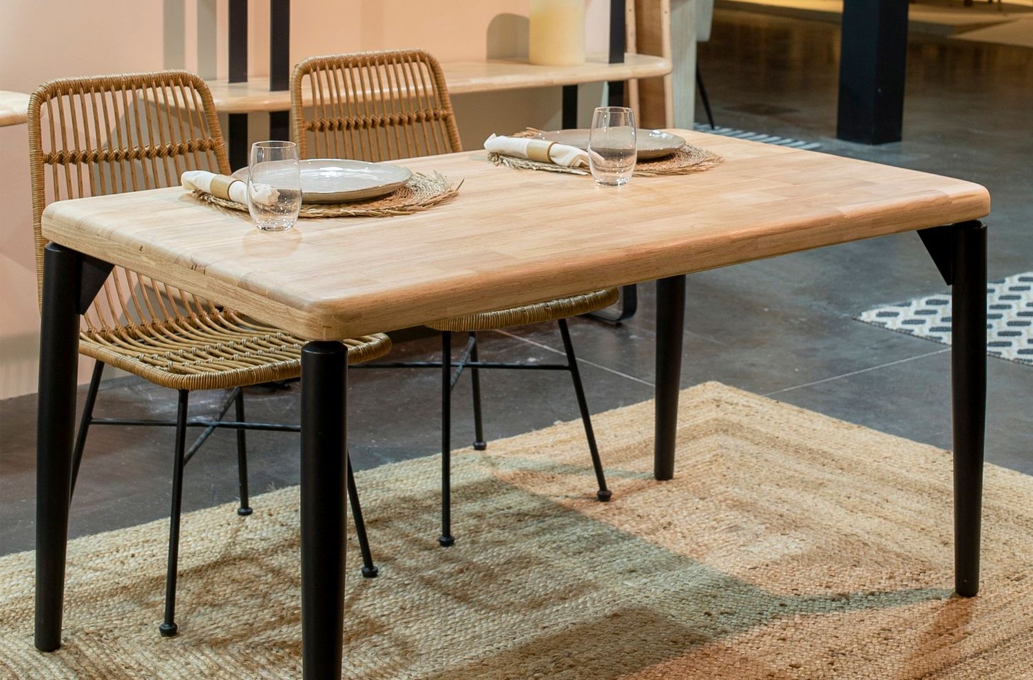 Mesa de comedor fija Moon 140 x 80 roble y metal estilo industrial