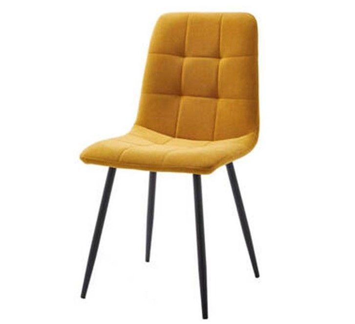 Silla de comedor Benidorm tela repelente patas negras estilo industrial