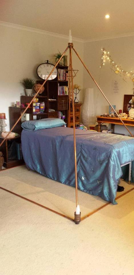 Atlantis &#39;Crystal Keeper&#39; Healers&#39; Pyramid