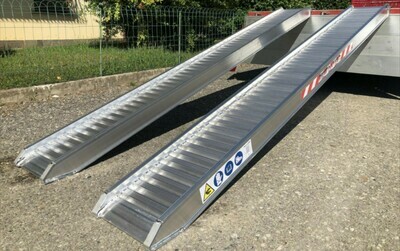 Rampes de chargement 2,5 m x 30/36 cm - 2330 kg