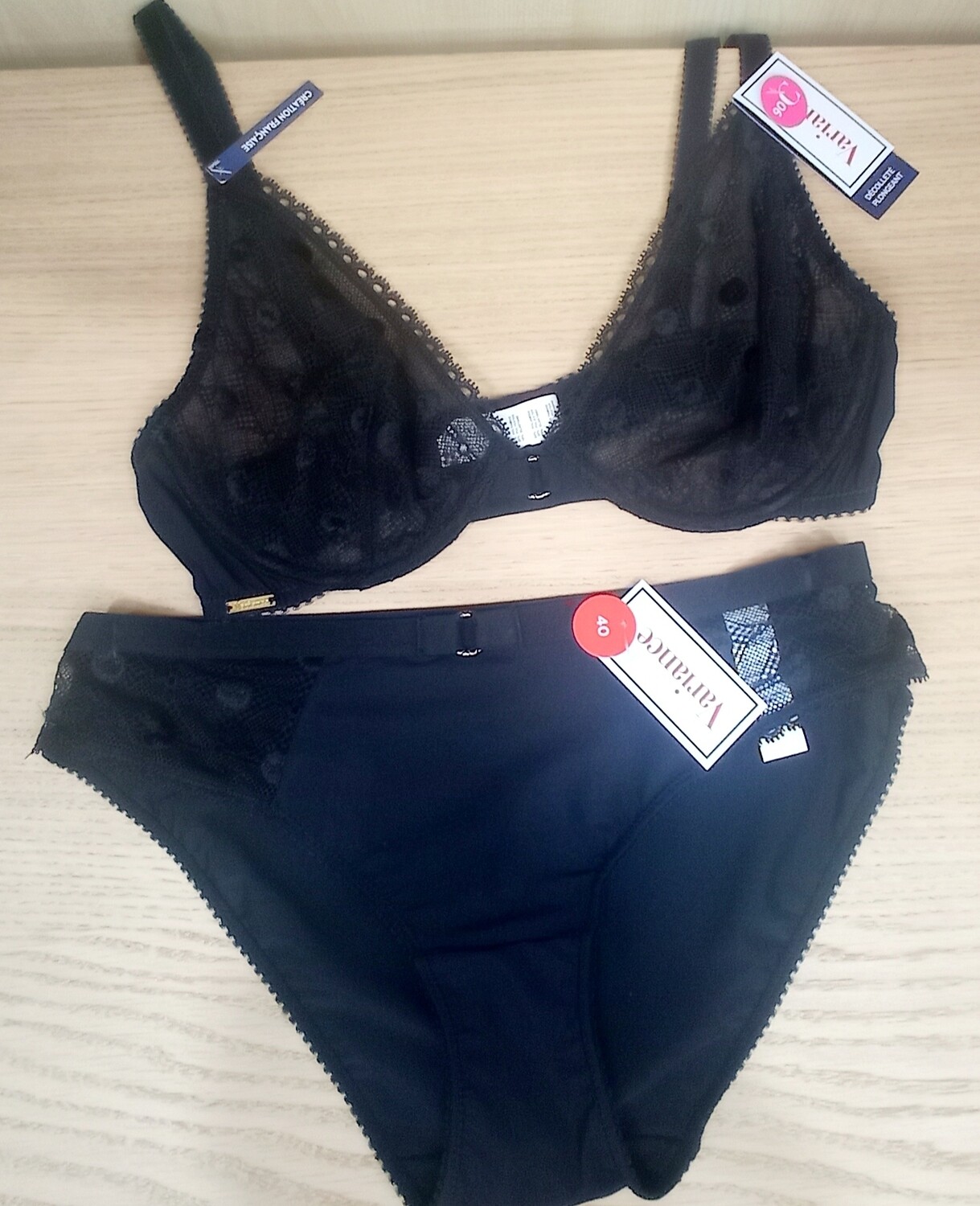 Sujetador Variance black dots sin espuma