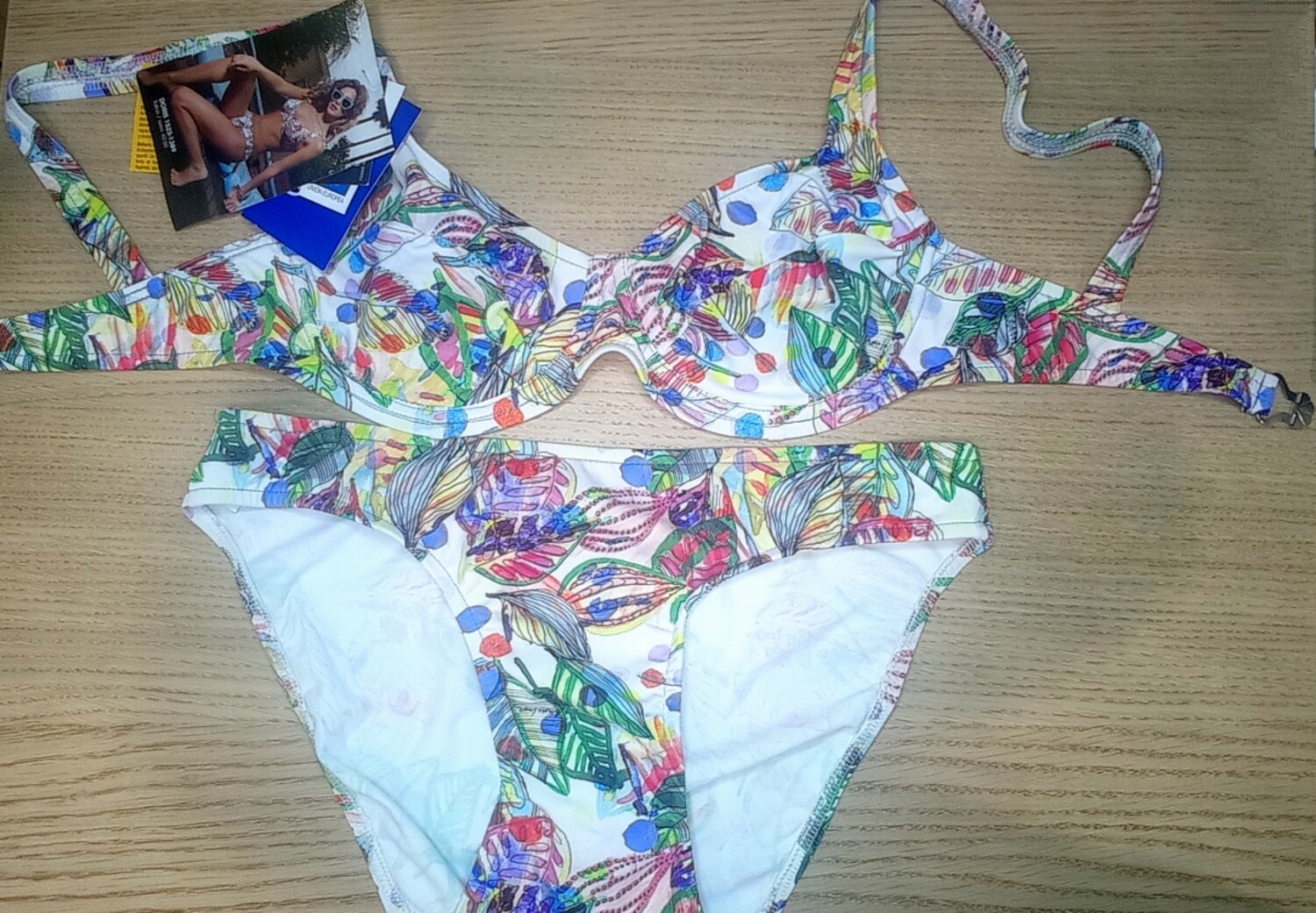 Bikini Aquarela