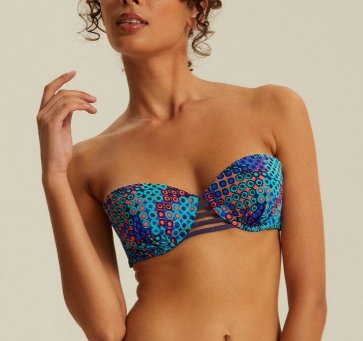Bikini Cherry Beach 25900 Bikini Cherry Beach 25900