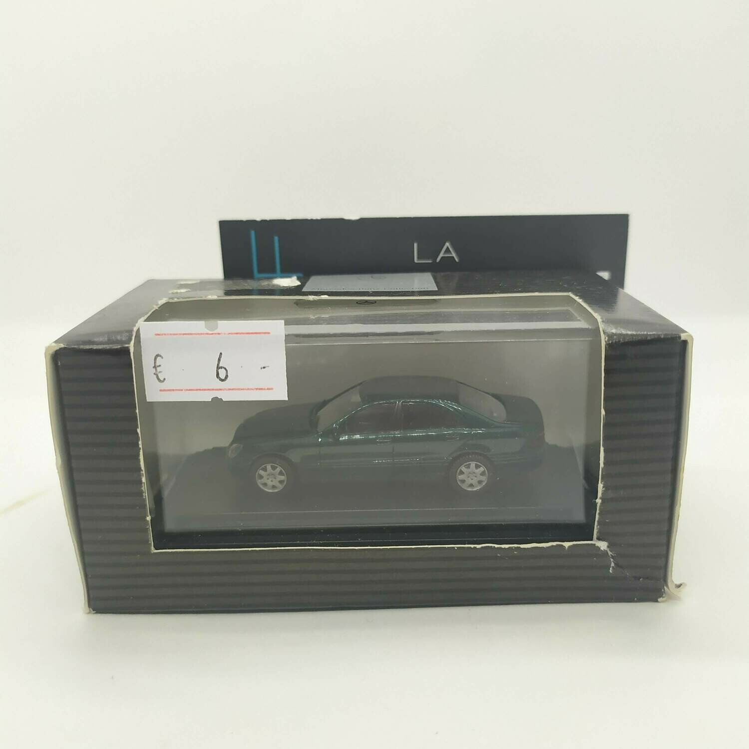 Wiking 1/87 Mercedes S500 verte