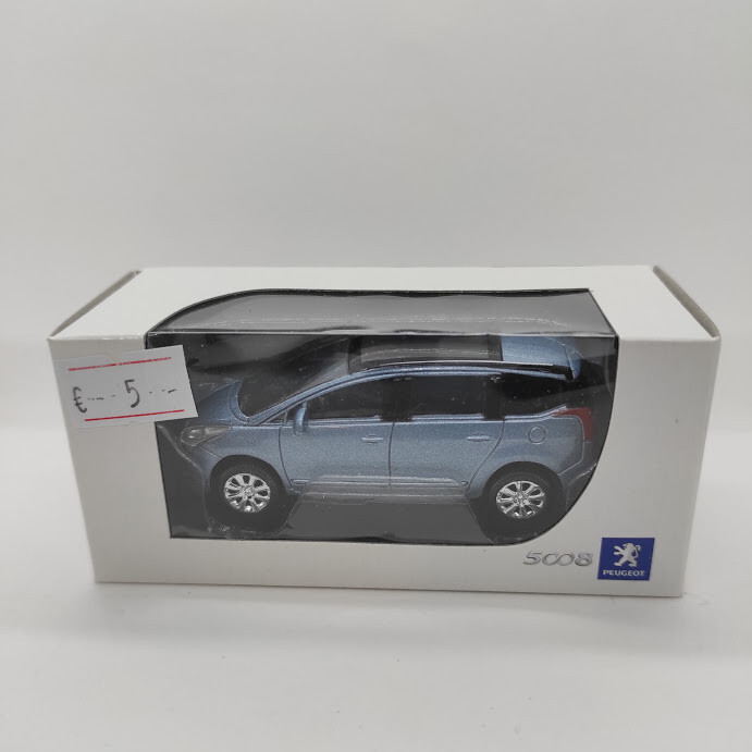 Peugeot 5008 2009 bleu clair