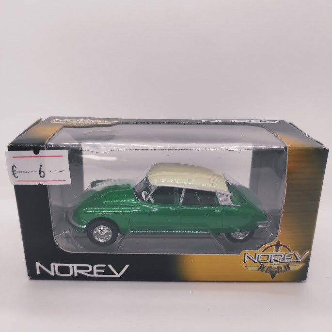 Citroen DS19 Verte foncé