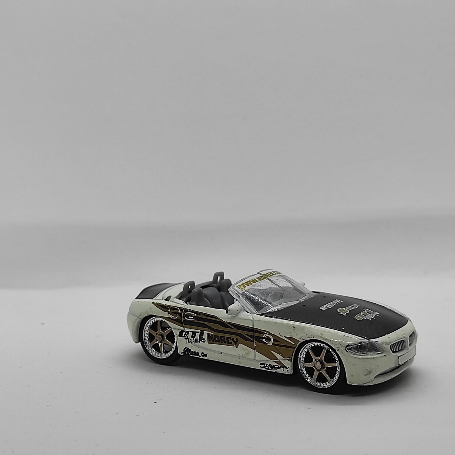 BMW Z4 tuning blanche