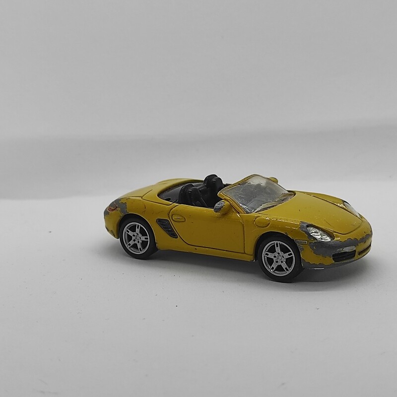 Porsche Boxster S Jaune