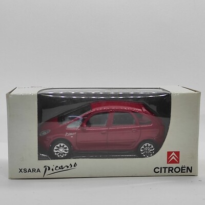Citroen Xsara Picasso rouge