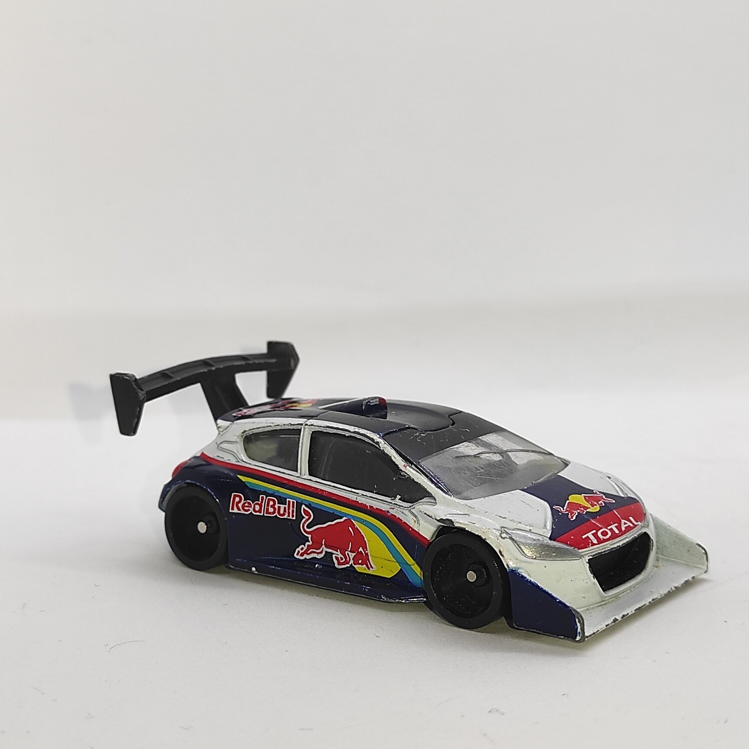 Peugeot 208 T16 Peak Pikes