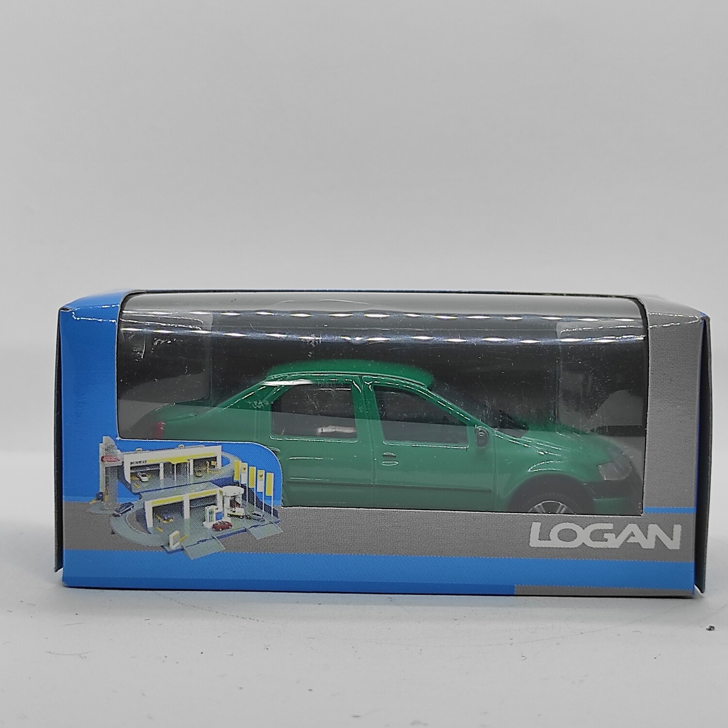 Dacia Logan verte (Eligor)