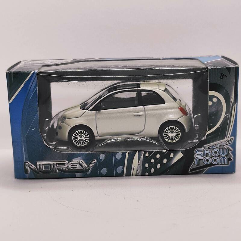 Fiat 500 blanche