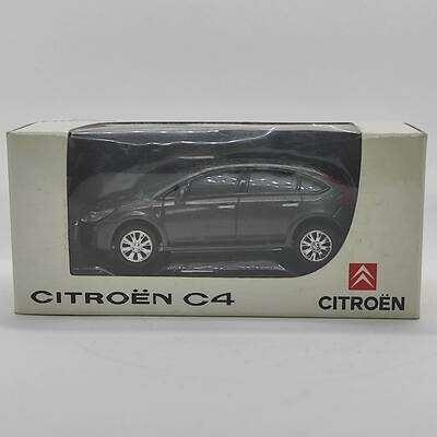 Citroen C4 2004 verte