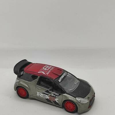 DS DS3 WRC Tuning grise et rouge