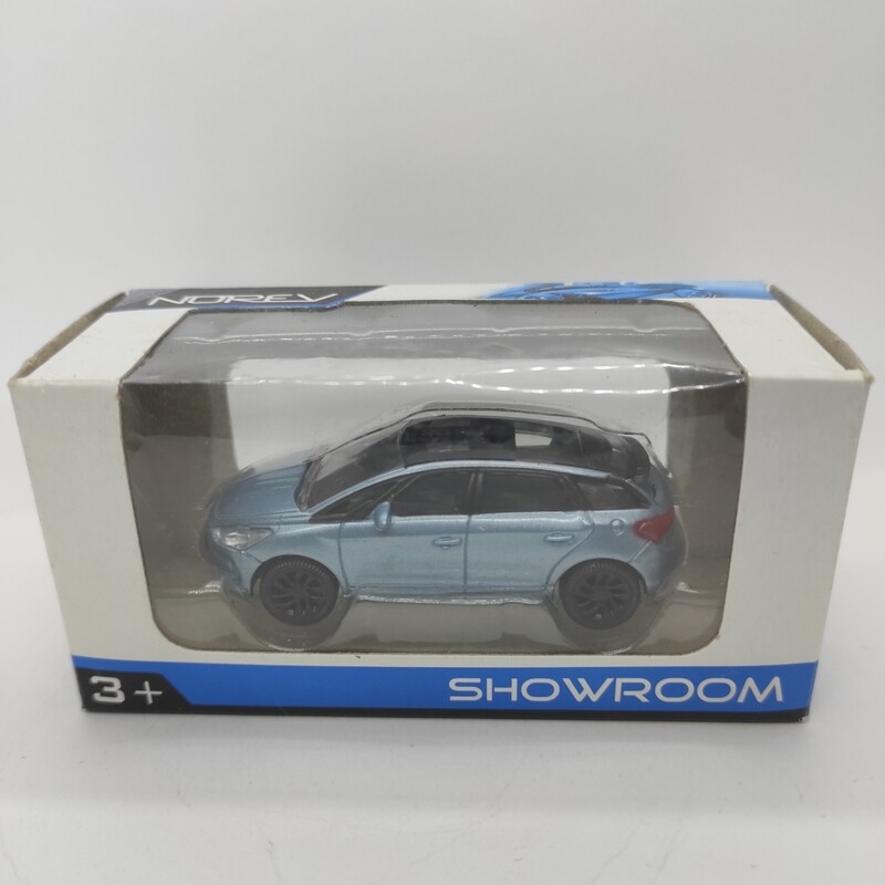 DS DS5 2012 bleu