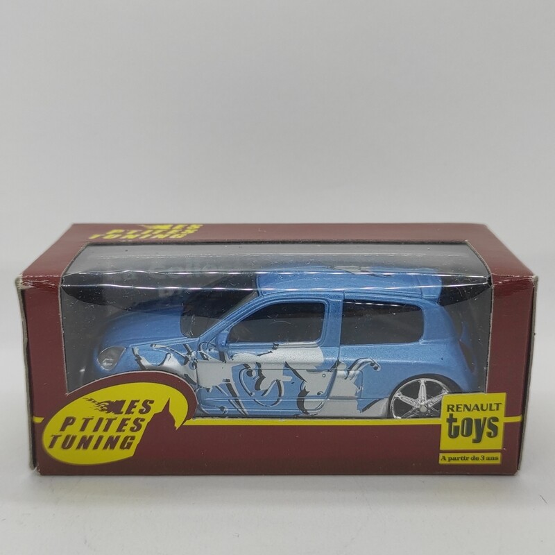 Renault Clio 2003 V6 (Les p'tites tuning)