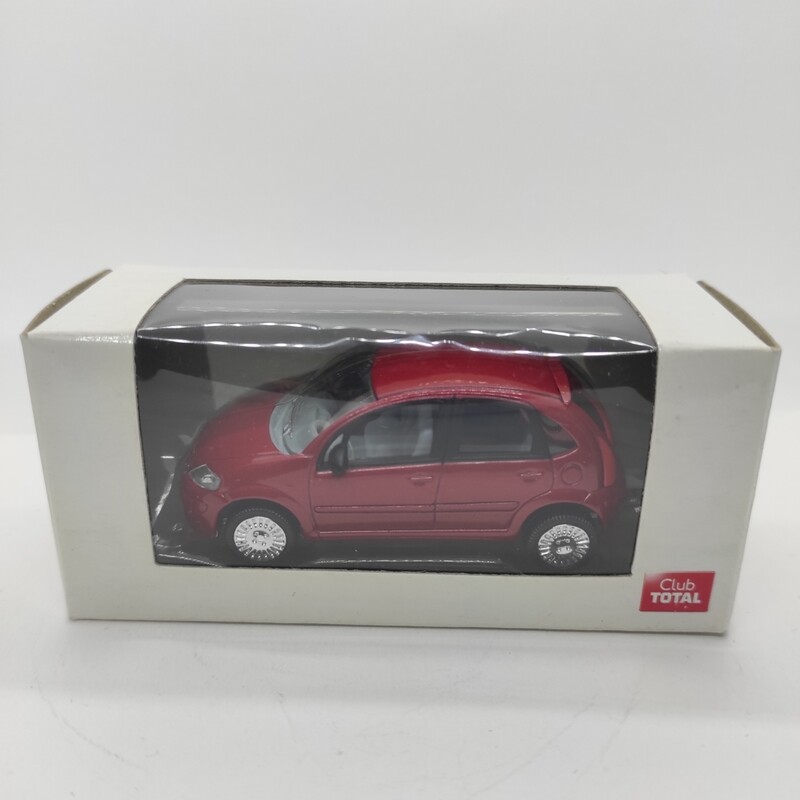 Citroen C3 2002 rouge (Club total)
