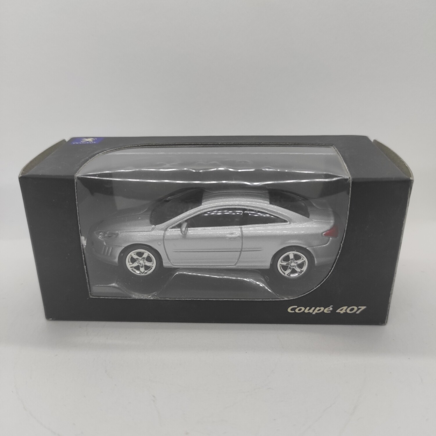 Peugeot 407 coupé Grise