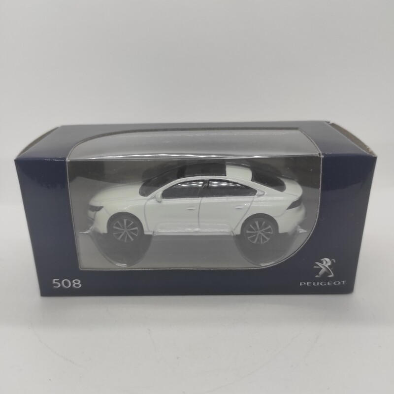 Peugeot 508 2018 blanche