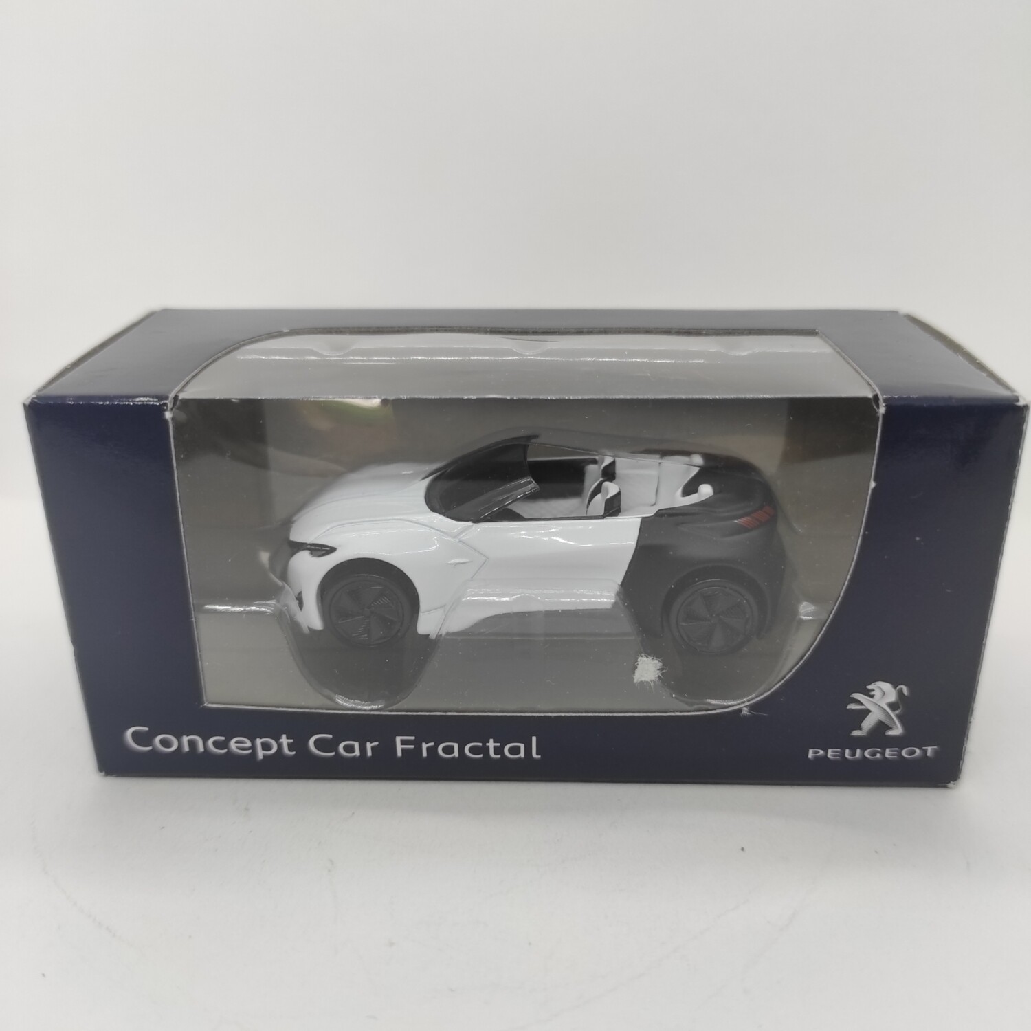 Peugeot Fractal cab