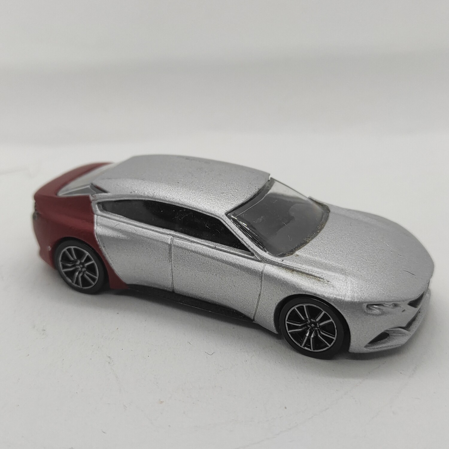 Peugeot Exalt Grise / Rouge