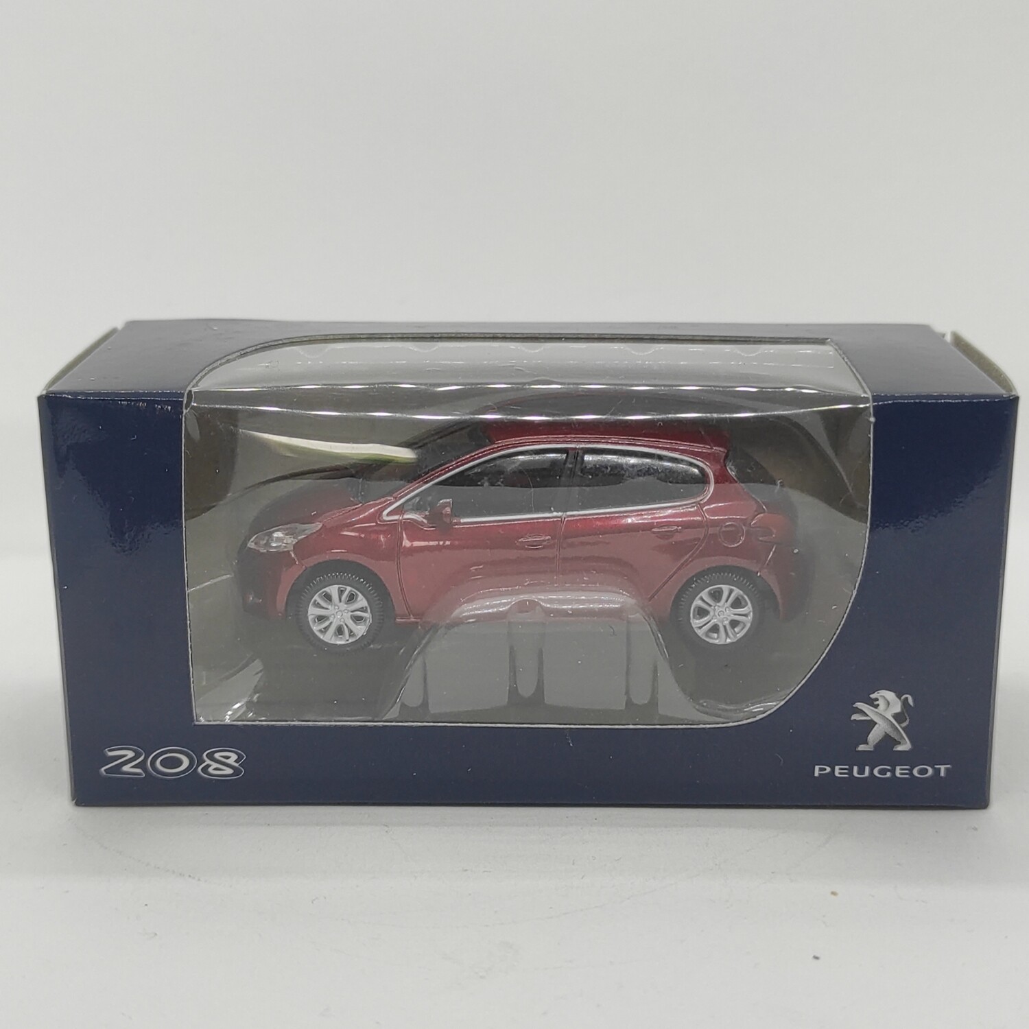 Peugeot 208 2013 5 portes rouge