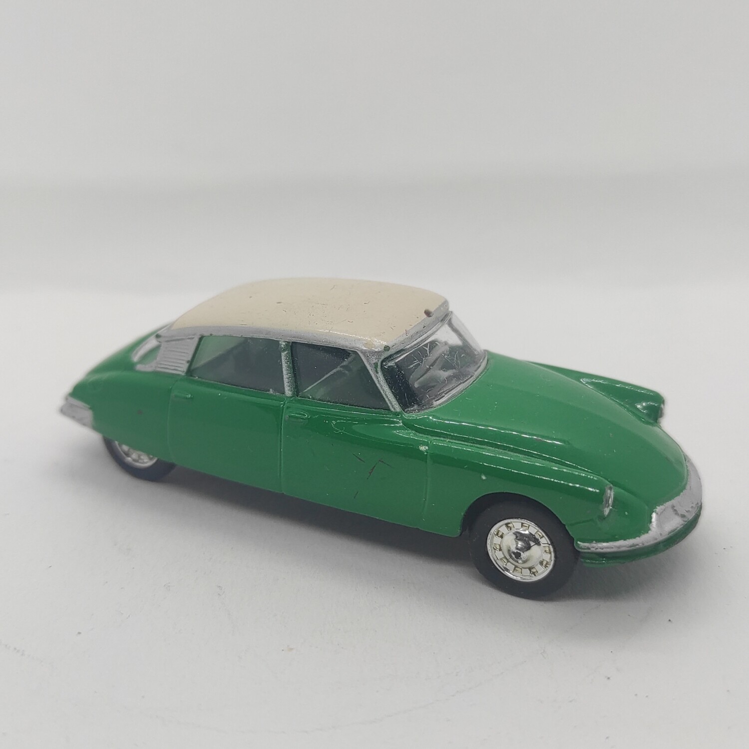 Citroen DS19 Verte