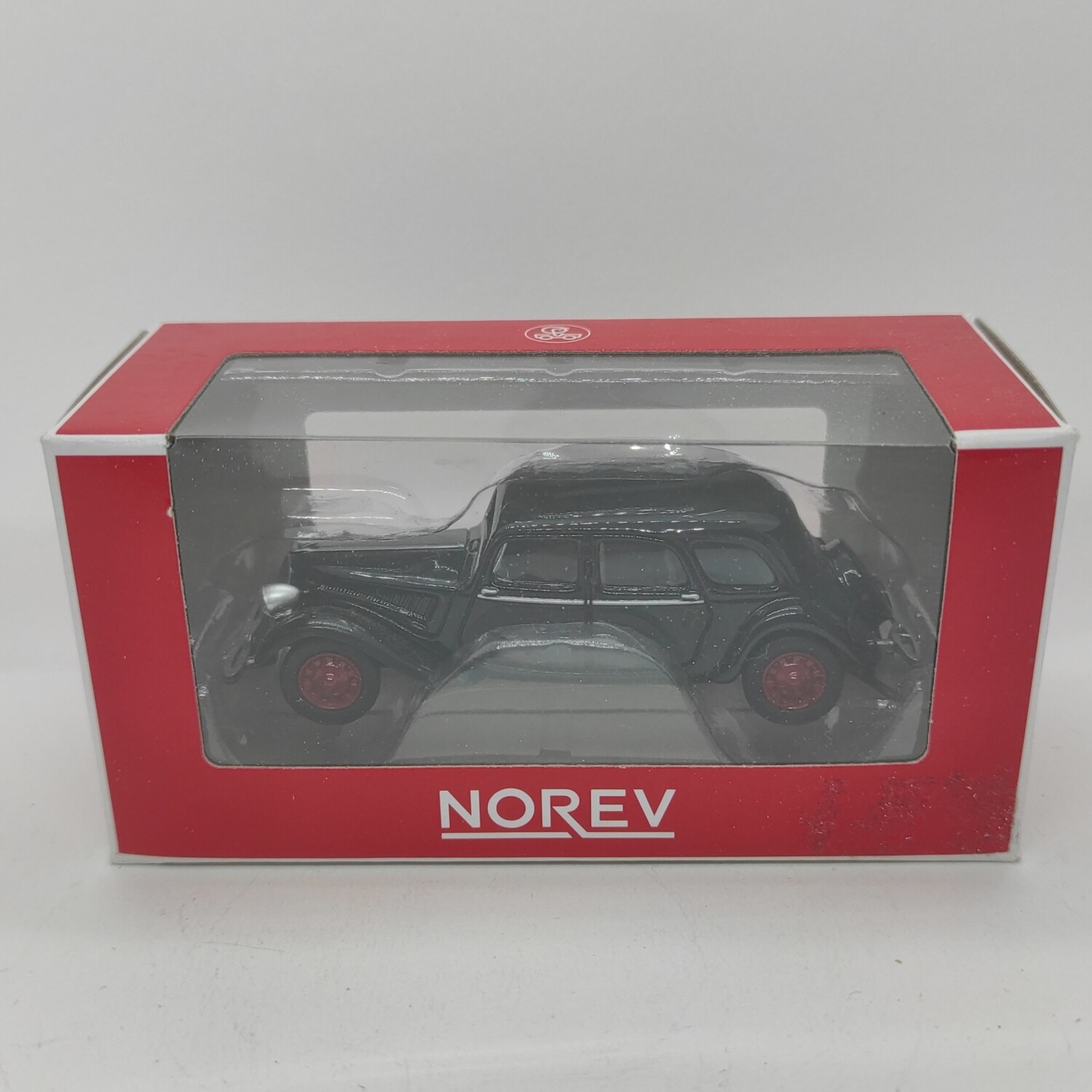 Citroen Traction Noir PO 2018/0077 310808