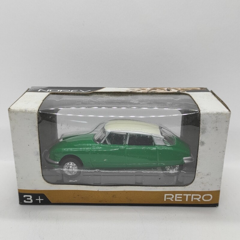 Citroen DS19 Verte