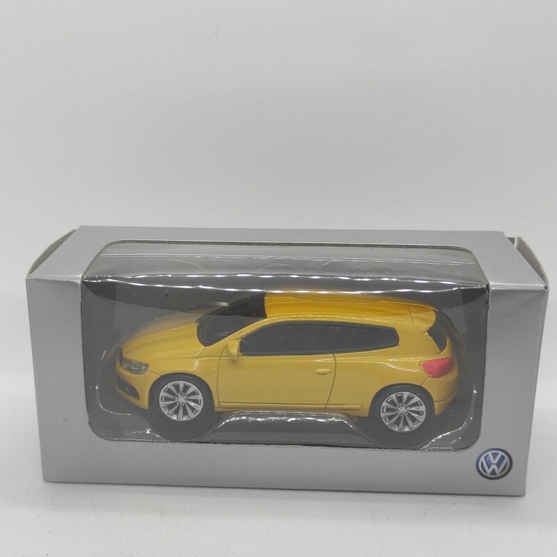 Volkswagen Scirocco jaune