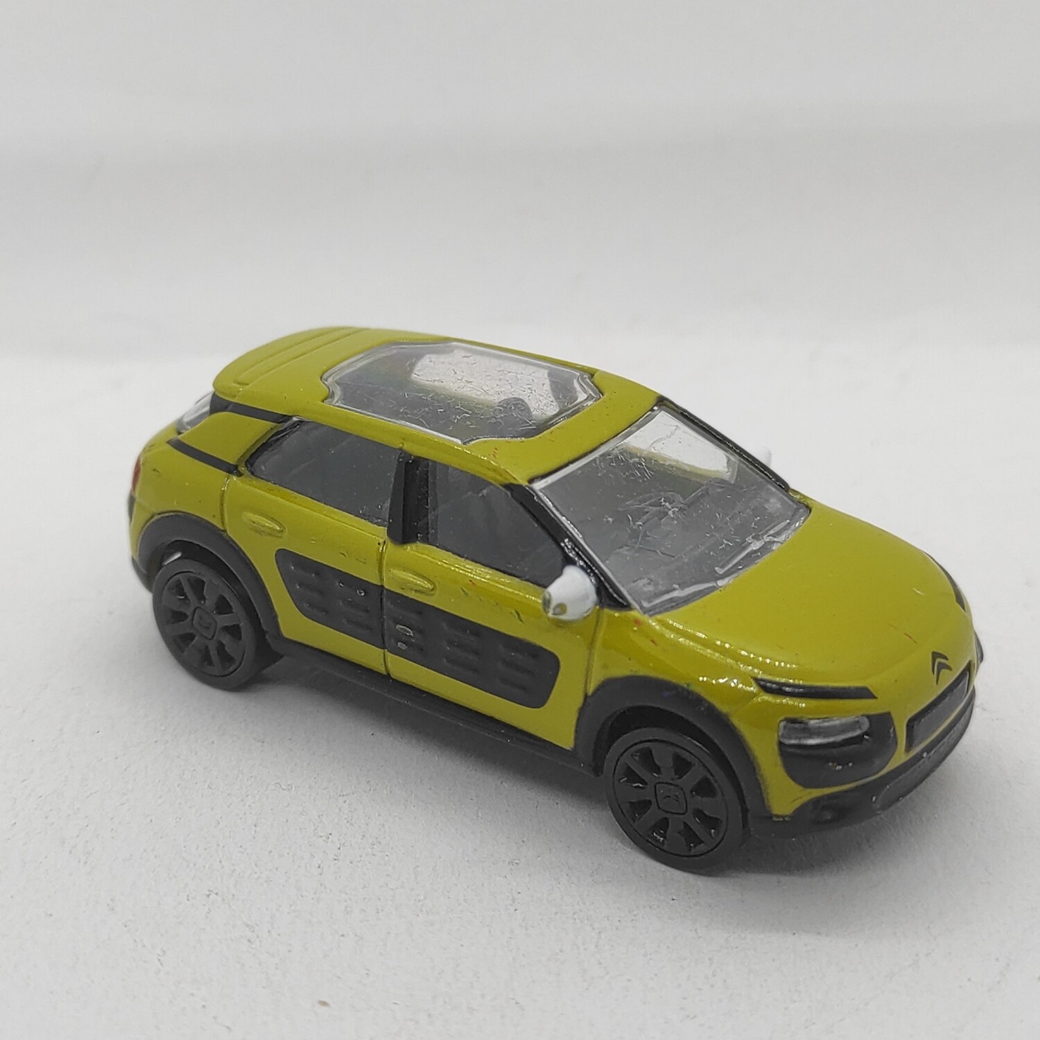 Citroen C4 cactus 2014 jaune