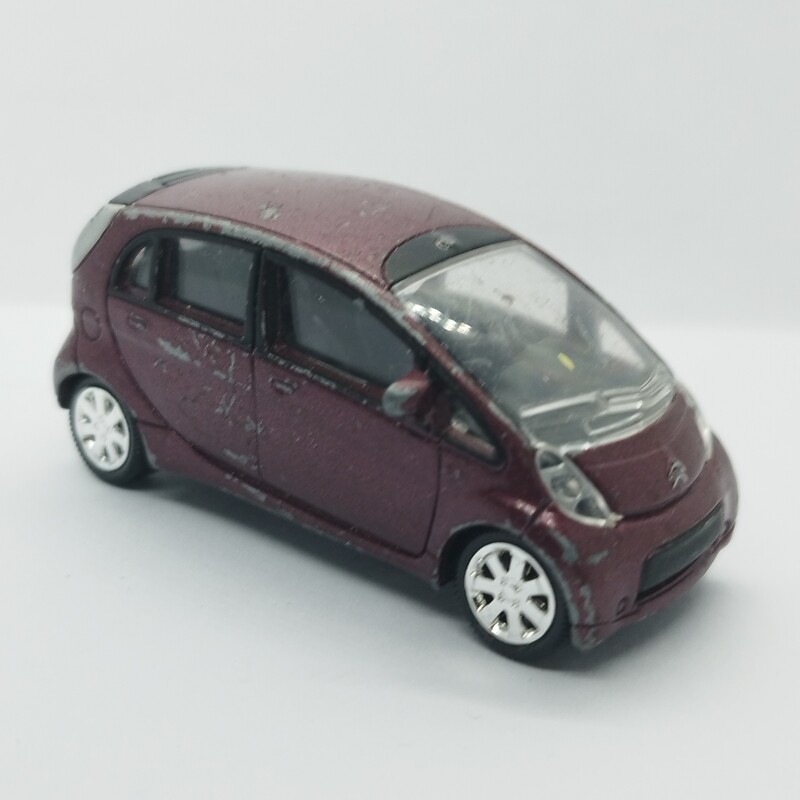 Citroen C Zero violet Citroen C Zero violet