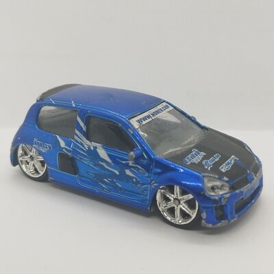 Renault Clio 2 V6 tuning