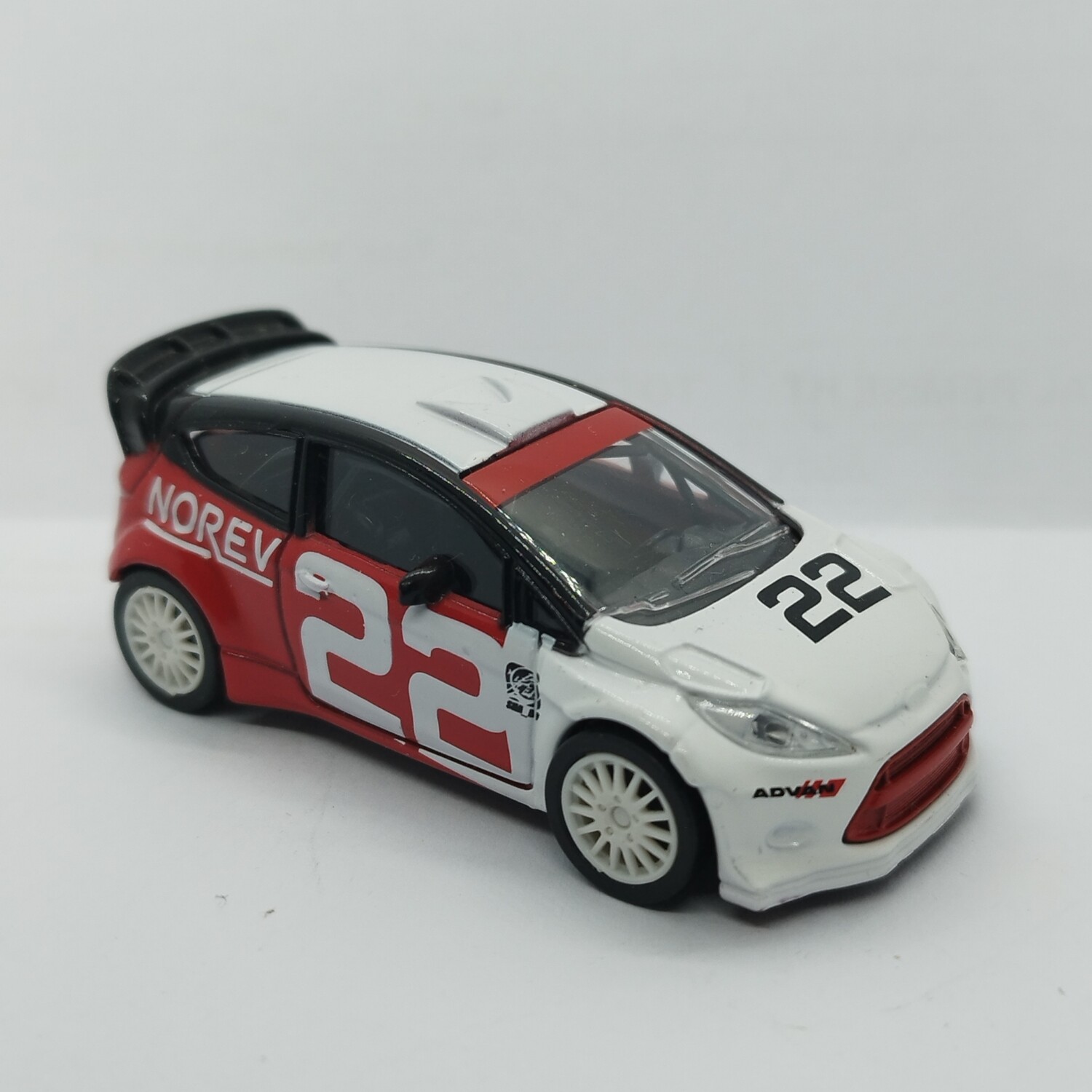 Ford Fiesta WRC N°22 rouge et blanche