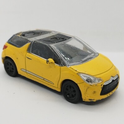 DS DS3 Jaune et noir