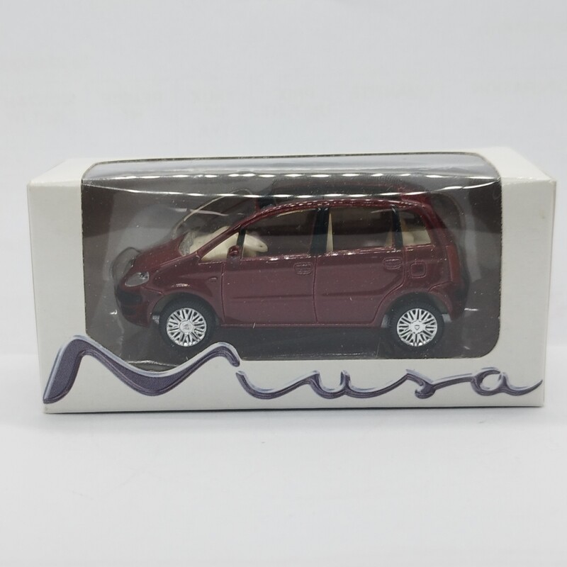 Lancia Musa rouge 