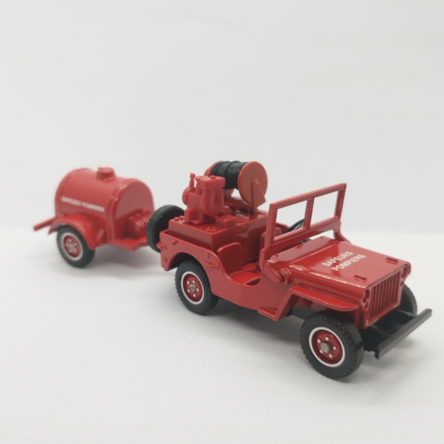 Solido Jeep Willys Pompiers avec ça remorque 