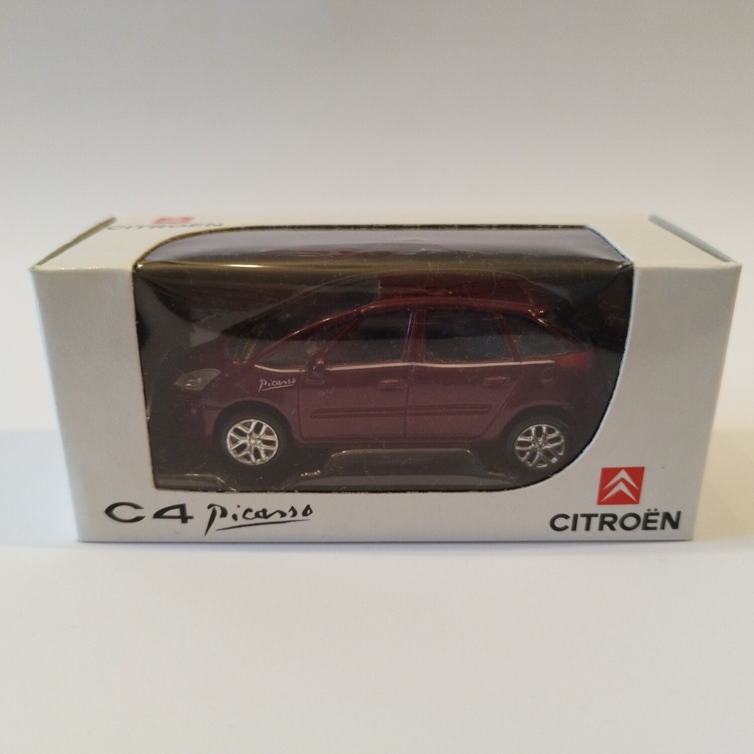Citroen C4 Picasso violet