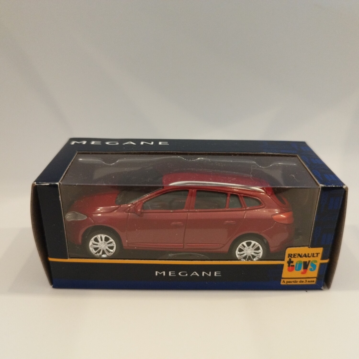 Renault Megane 3 estate rouge