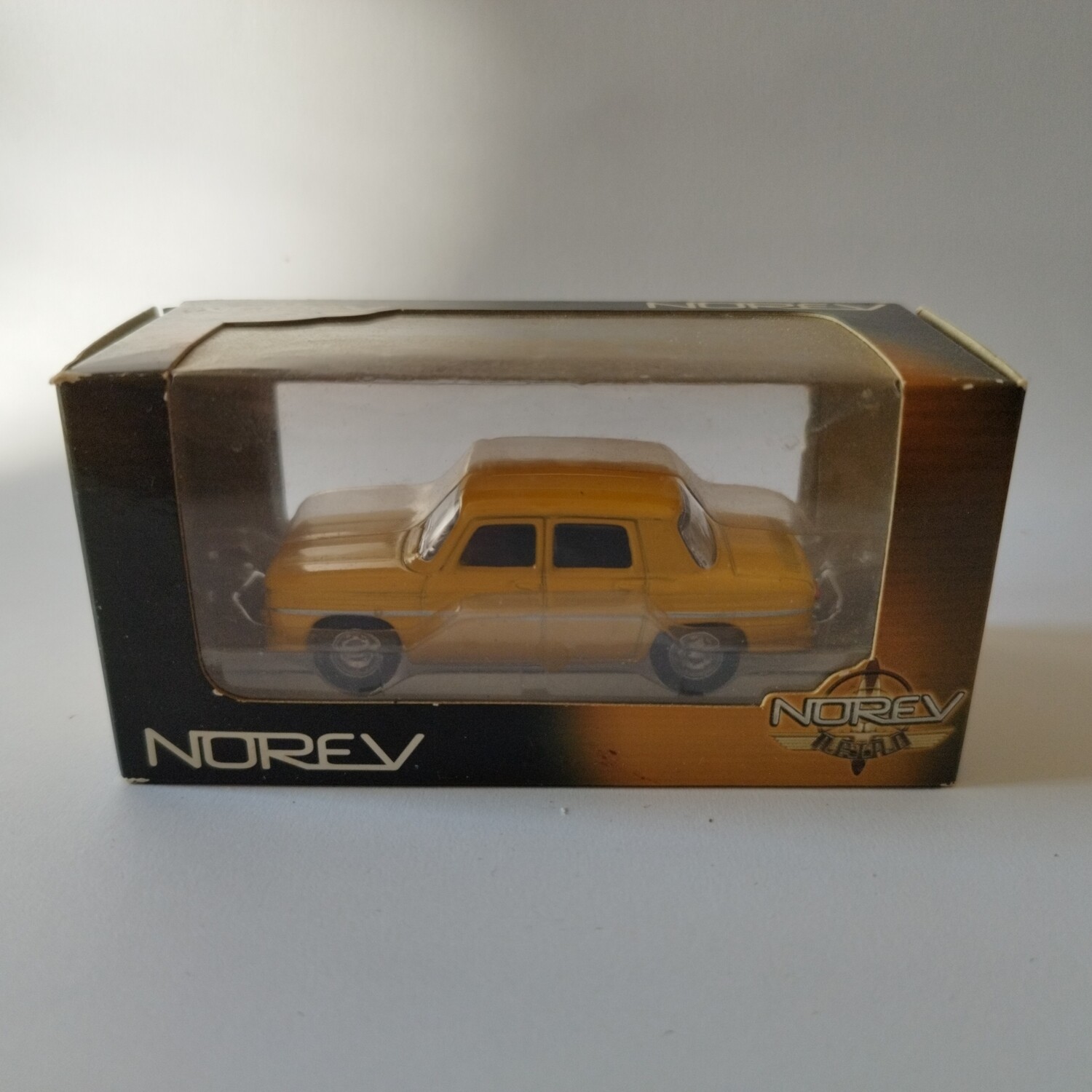 Renault R8 Jaune Gordini