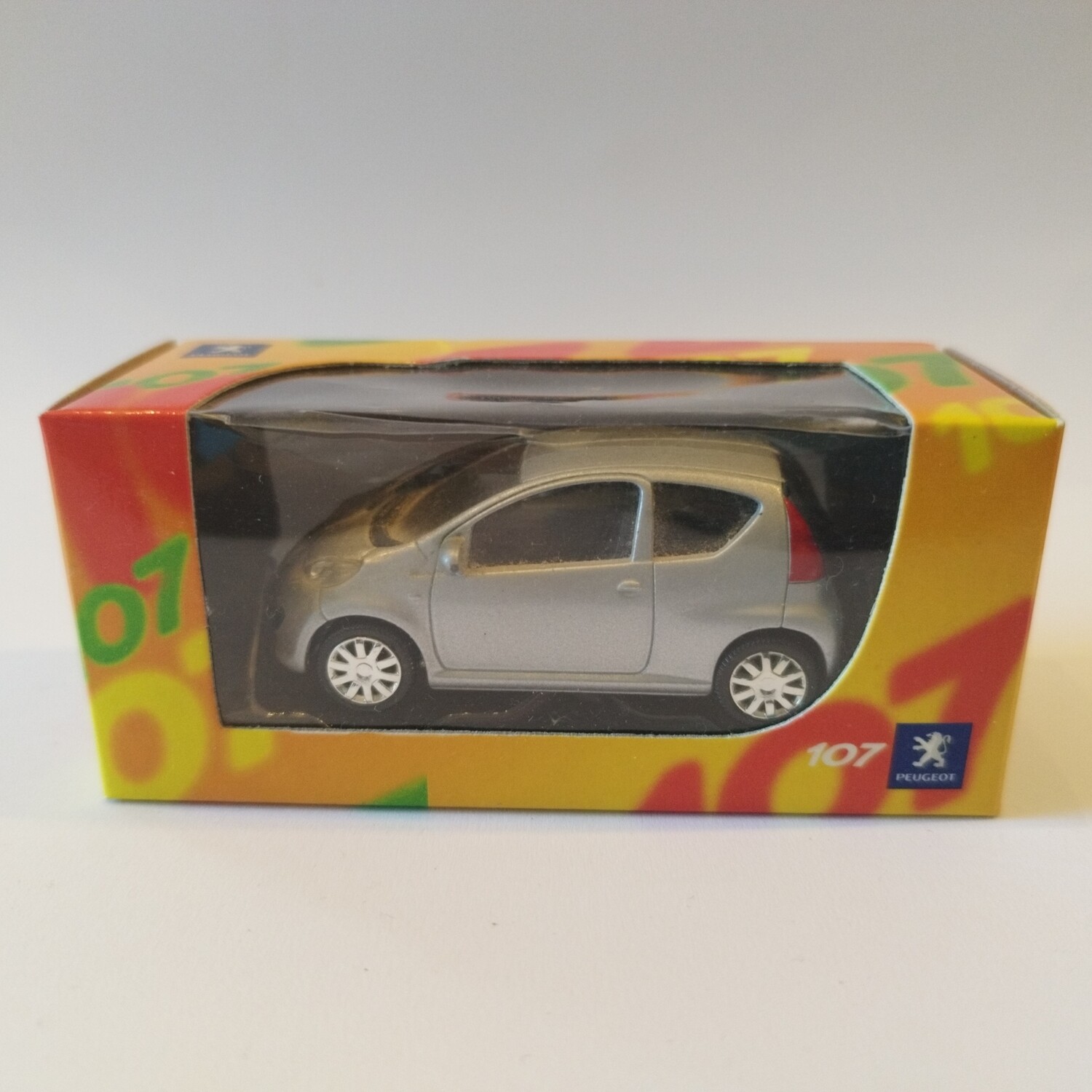 Peugeot 107 PH1 grise