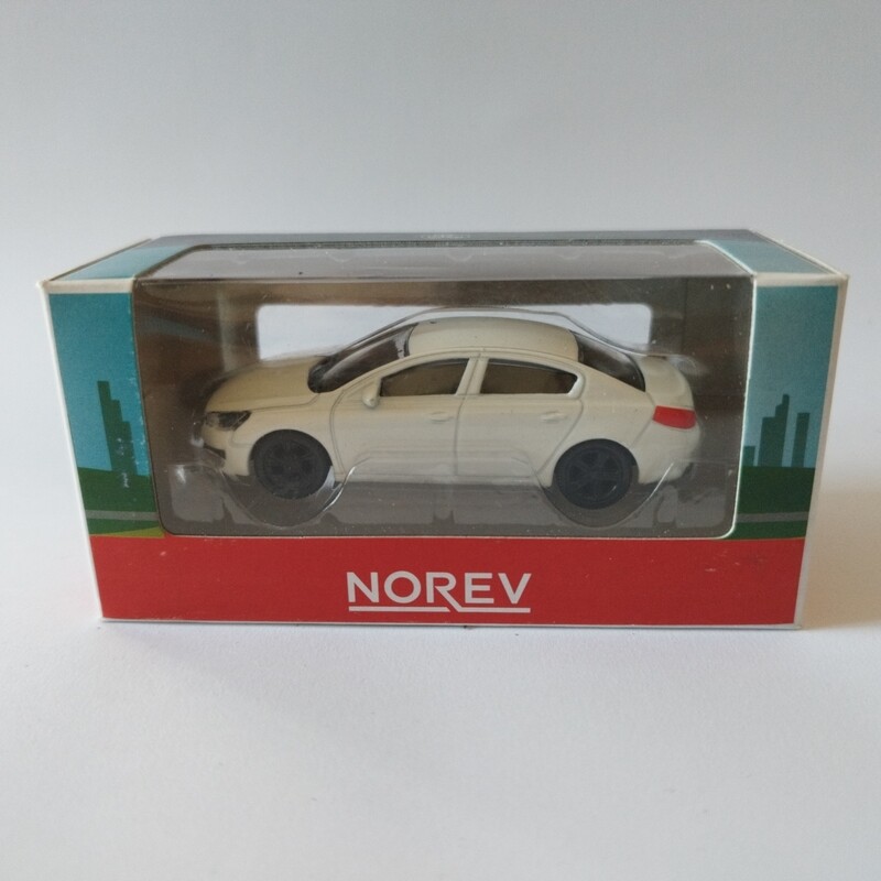 Peugeot 508 2014 blanche Peugeot 508 2014 blanche