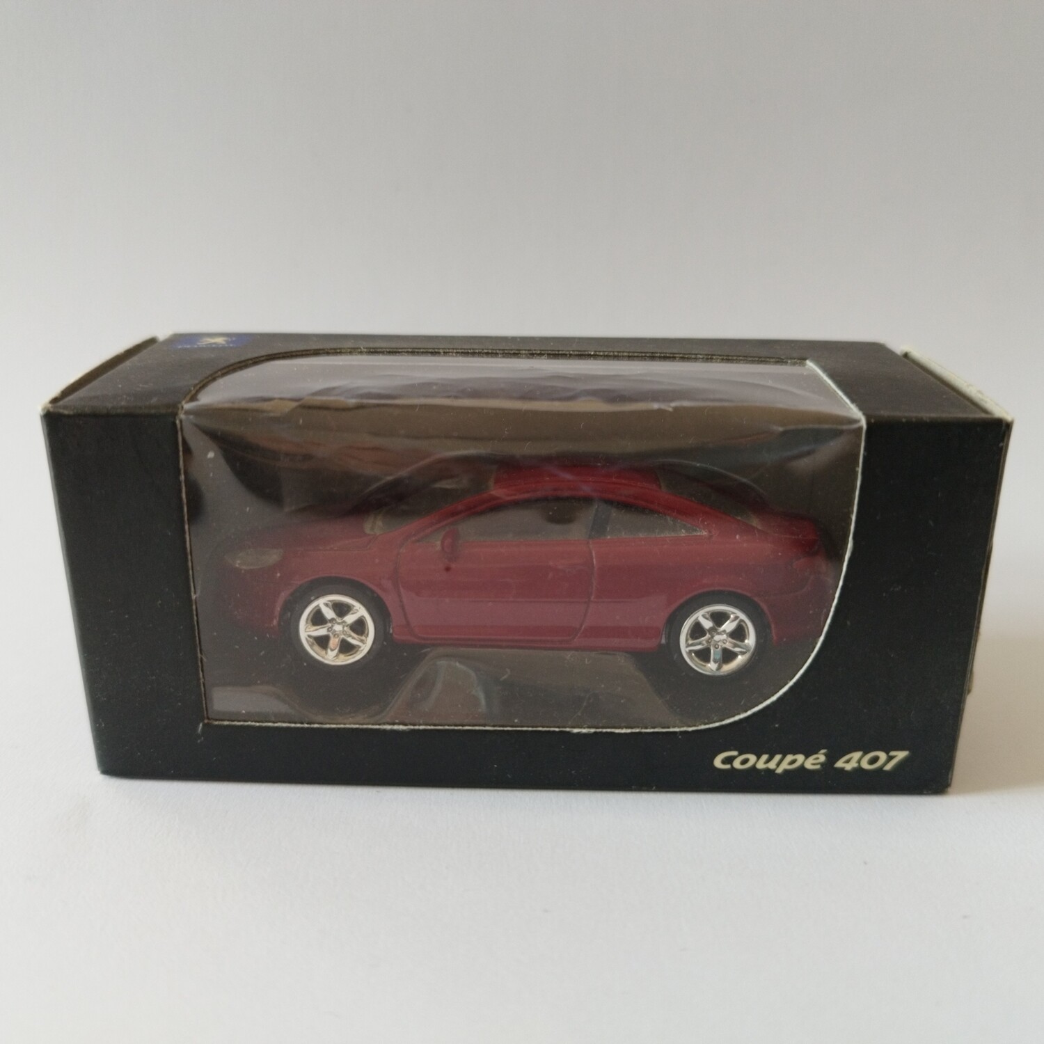 Peugeot 407 coupé Rouge