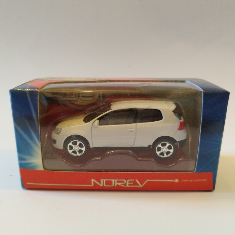 Volkswagen Golf 5 GTI Blanche